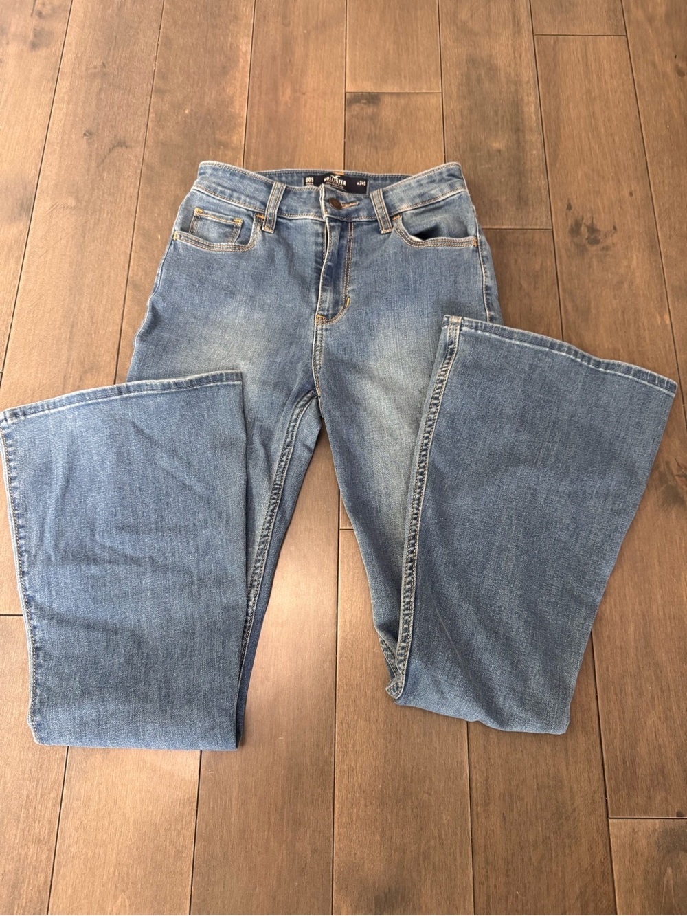 Hollister Classic Stretch High Rise Flare Jeans - Medium Wash